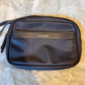 Calvin Klein Black Crossbody Bag Sleek Minimalist Design